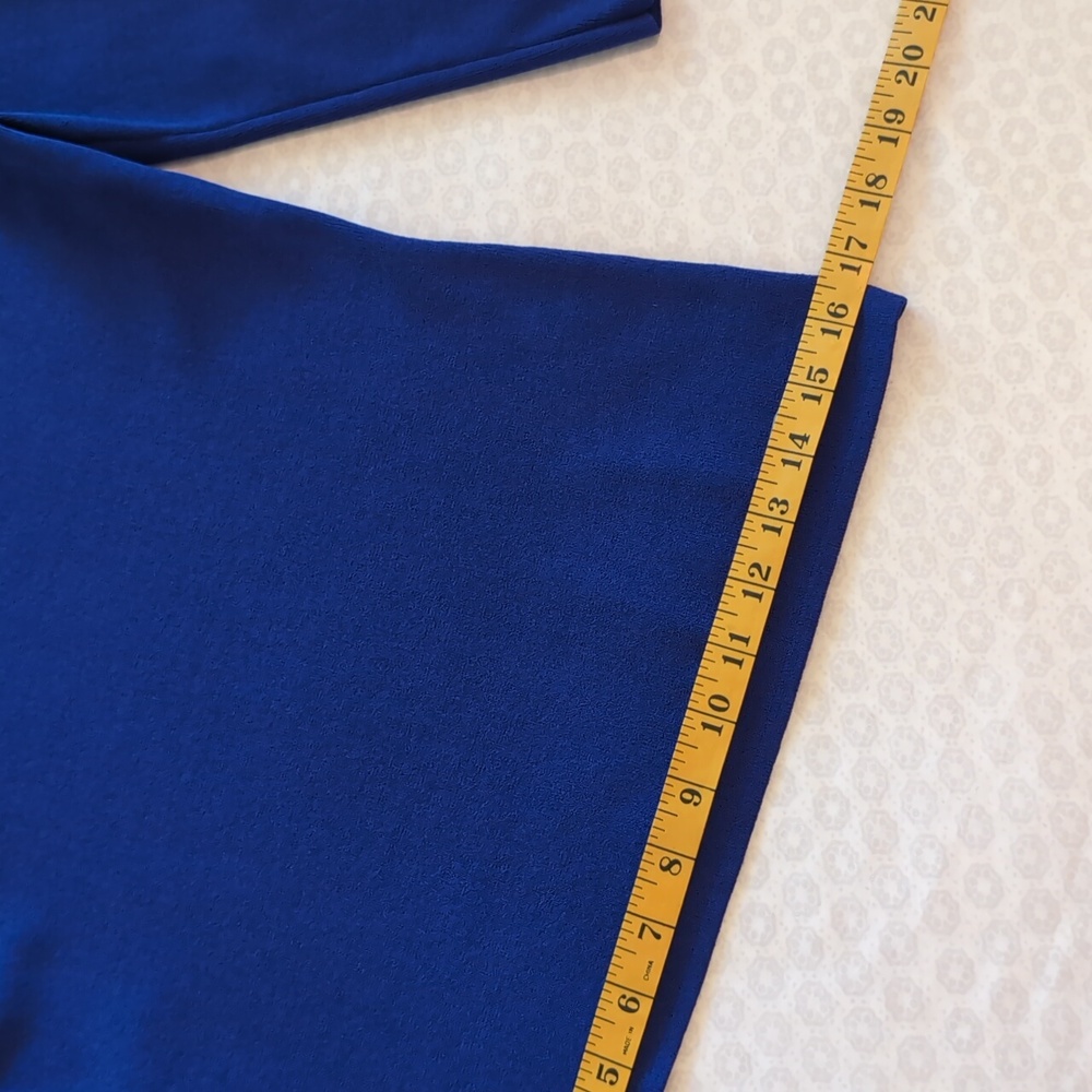 Cable & Gauge Blue 3/4 Sleeve CrissCross Scoop Neckline Viscose/Nylon Knit EUC - Picture 11 of 11